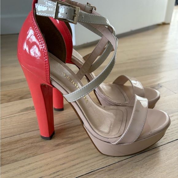 Brazilian Women's Nude and Pink Sandals - Picture 5 of 8